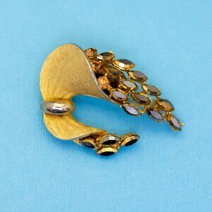 Vintage Gold Tone Intricate Rhinestone Bouquet Brooch by BSK - N32